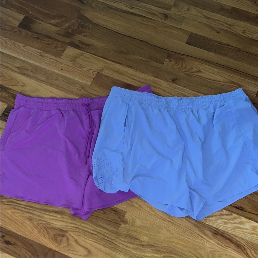 Athleta 3x shorts great like new condition magenta and lavender
